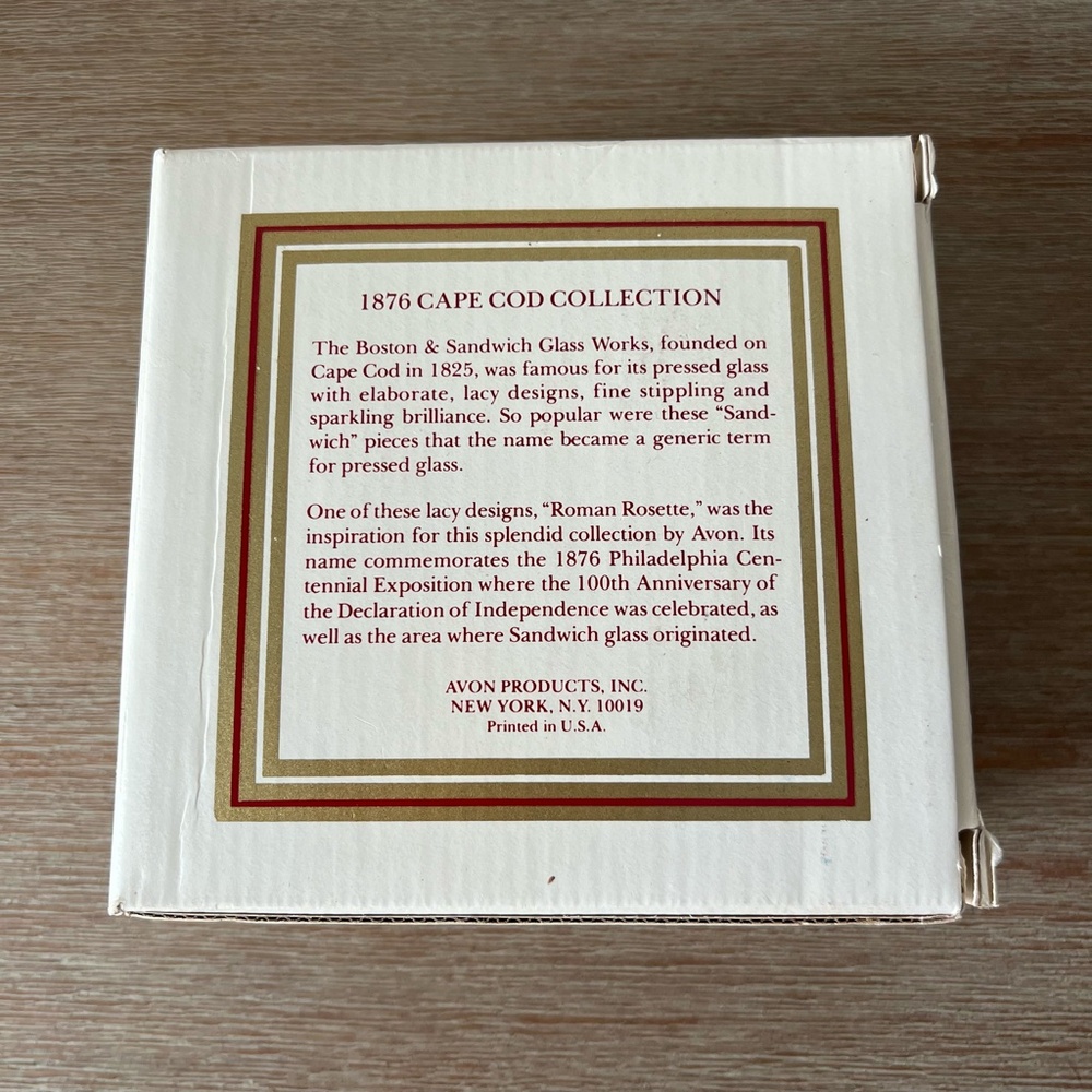 NIB Avon 1876 Cape Cod Collection Dessert Bowl and Three Special Occasion Soaps - Picture 2 of 7